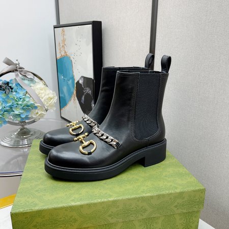 Gucci Chain Horsebit Chelsea Boots