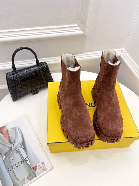 Fendi simple martin boots