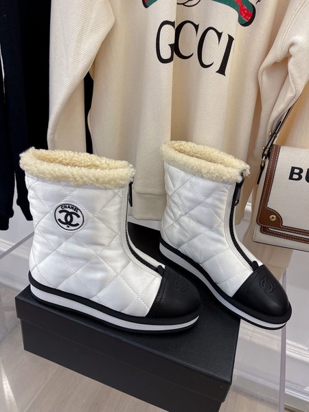 Chanel down snow boots