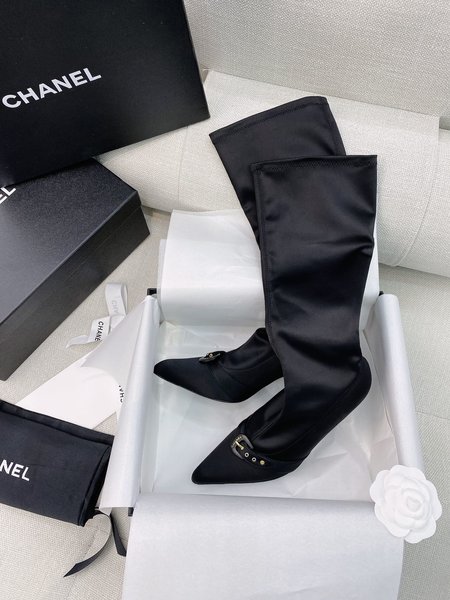 Chanel VintaGe satin Kitten Heels mid-century boots