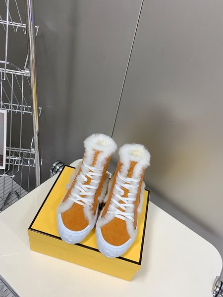 Fendi skateboard shoes