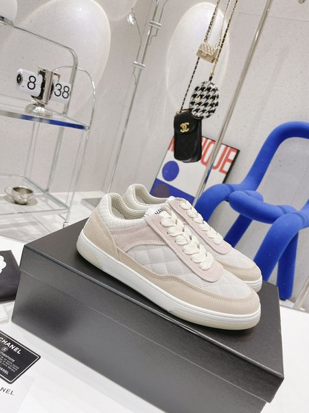 Chanel Series Casual Sneakers