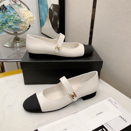 Chanel Round Toe Colorblock CC Buckle Mary Jane Shoes