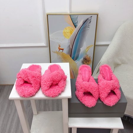 Balenciaga Fur slippers