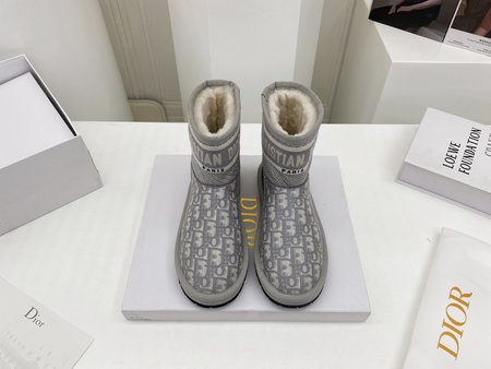 Dior embroidered snow boots