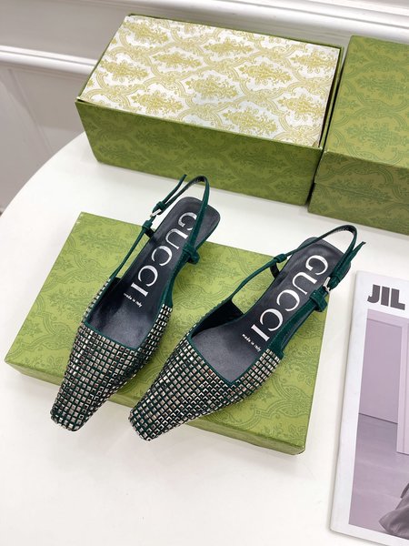 Gucci Retro breathable hot diamond sandals