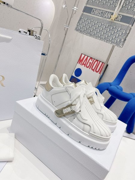 Dior Shell toe white shoes