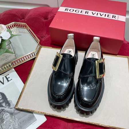 Roger Viver Thick-soled loafers with diamond buckle design