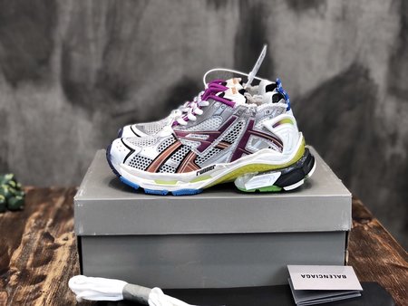 Balenciaga Runner sneakers 6477402W3RA91000