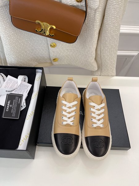 Chanel Rhombus small white shoes