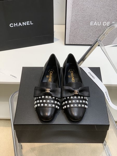 Chanel pearl shoes