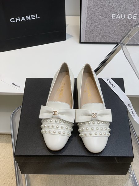 Chanel pearl shoes