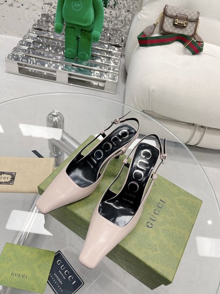 Gucci vintage sandals