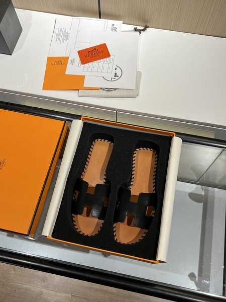 Hermes pure handmade slippers