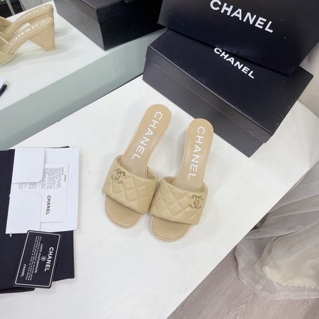 Chanel Rhombus slippers hardware buckle sheepskin material