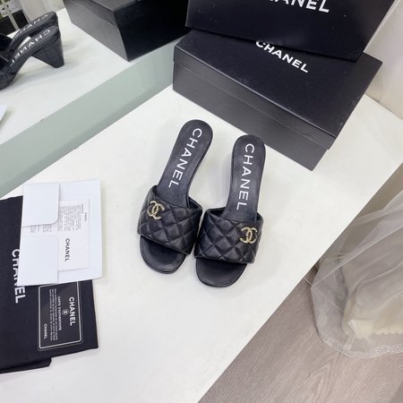 Chanel Rhombus slippers hardware buckle sheepskin material