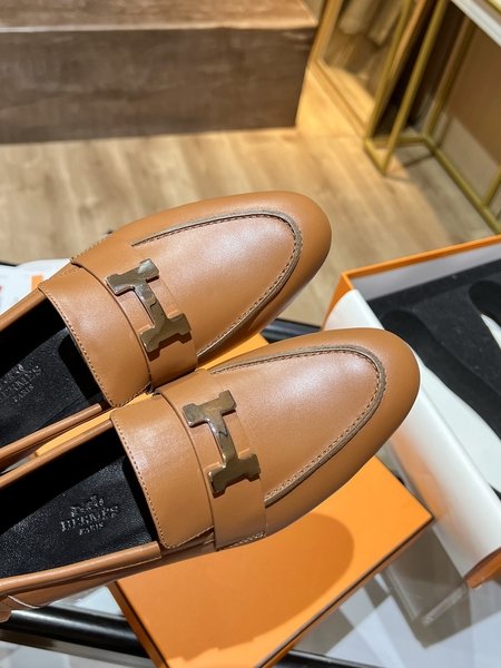 Hermes Sheepskin slippers