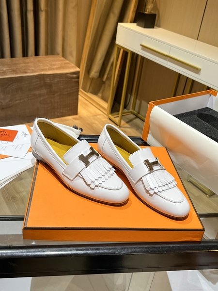 Hermes Sheepskin slippers