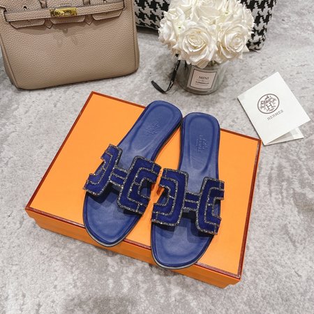 Hermes Heavy launch of suede H slippers diamond surface