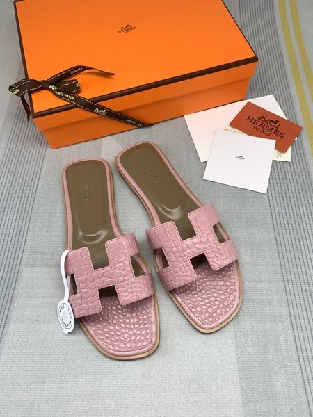 Hermes Classic plain calfskin sandals and slippers