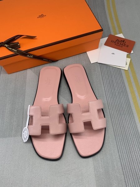 Hermes Classic plain calfskin sandals and slippers