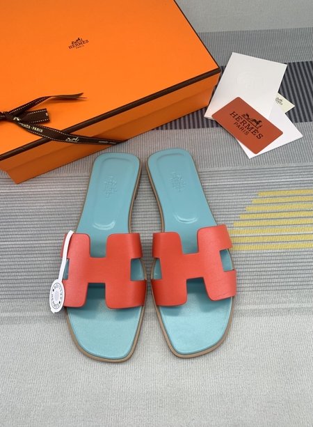 Hermes Classic plain calfskin sandals and slippers