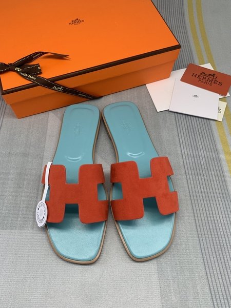 Hermes Classic plain calfskin sandals and slippers