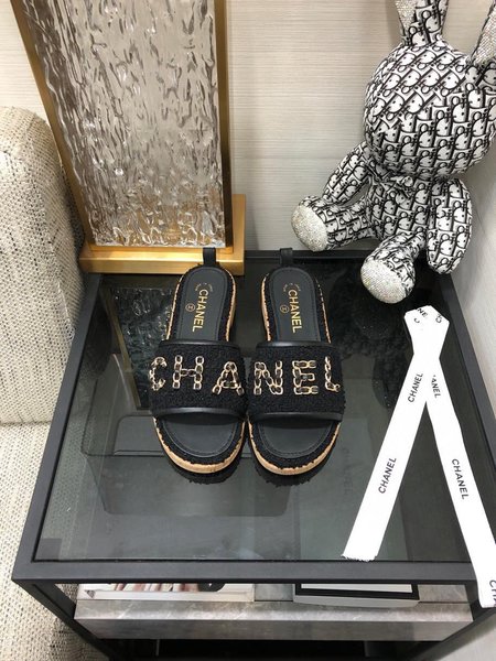 Chanel clogs