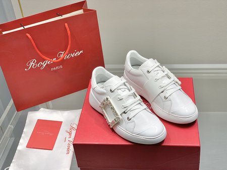 Roger Viver diamond buckle white shoes