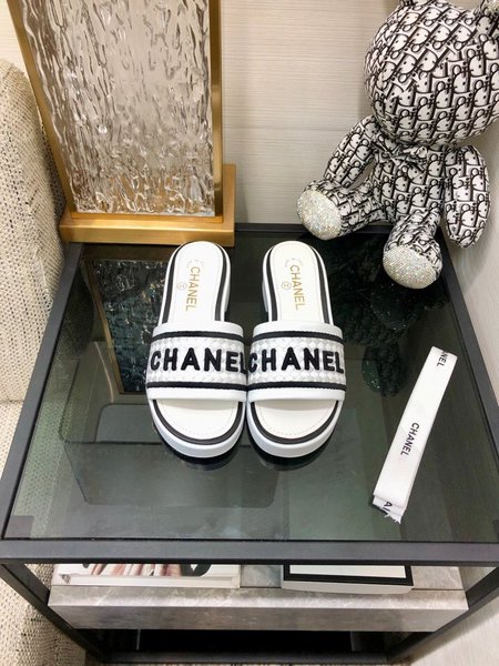 Chanel quality embroidered clogs