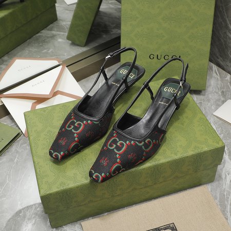 Gucci retro square toe sandals