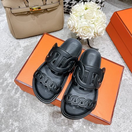 Hermes Chain Pig Nose Slippers