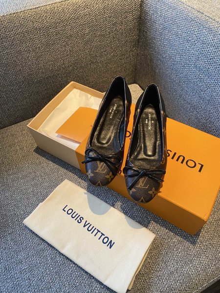 Louis Vuitton LV Urban Twist Women s Shoes Calfskin Material Silver Metal Toe Cap