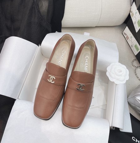 Chanel Second-hand Vintage preppy metal flats