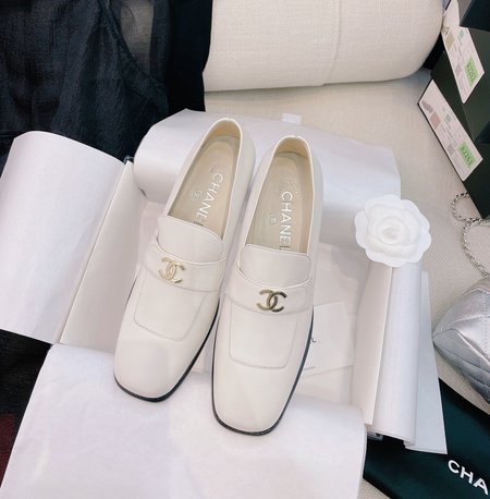 Chanel Second-hand Vintage preppy metal flats