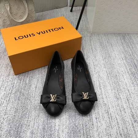 Louis Vuitton Flat bow ballet shoes Monogram