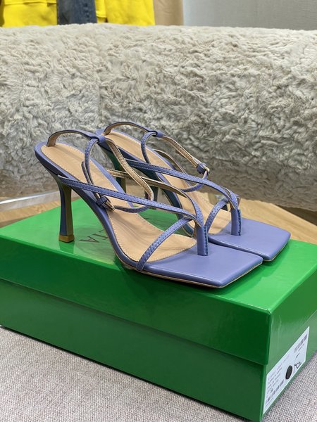 Bottega Veneta classic strappy sandals