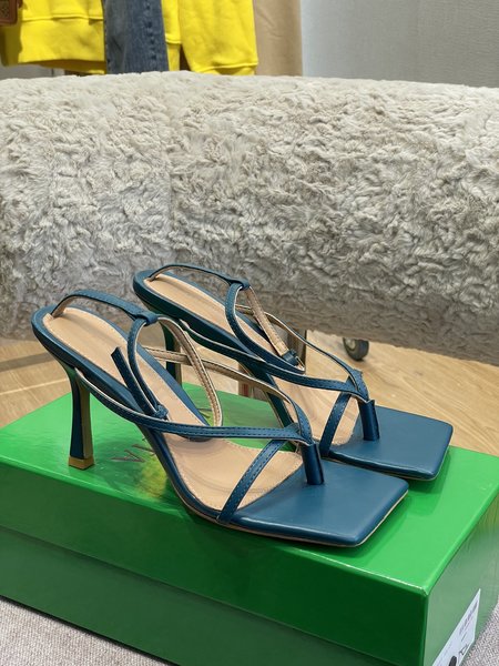 Bottega Veneta classic strappy sandals