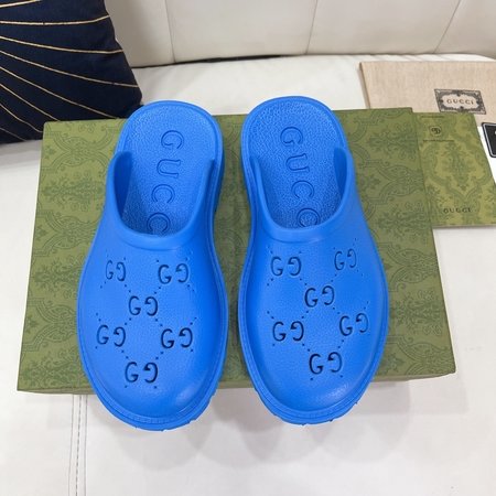 Gucci women s flat shoes