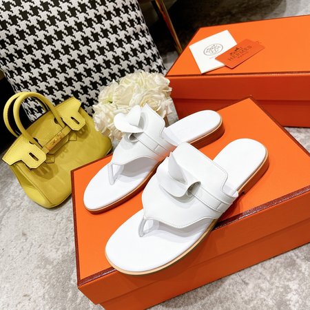 Hermes comfortable slippers