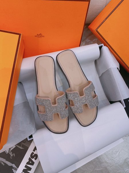 Hermes H Oran flat slides