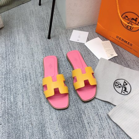 Hermes H slippers classic