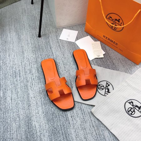 Hermes H slippers classic