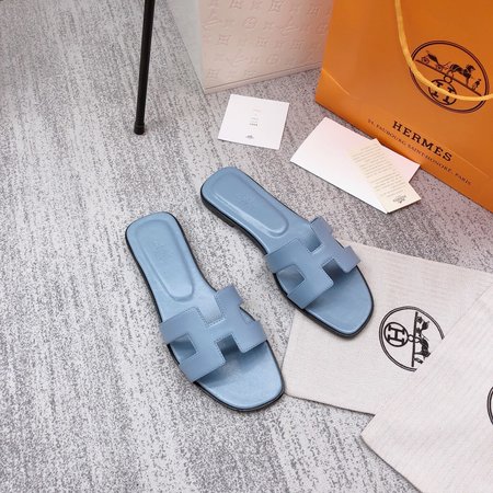 Hermes H slippers classic