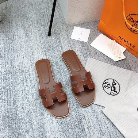 Hermes H slippers classic