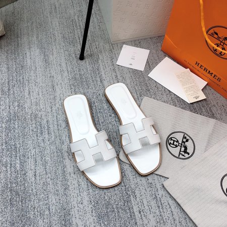 Hermes H slippers classic