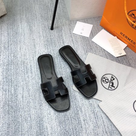 Hermes H slippers classic