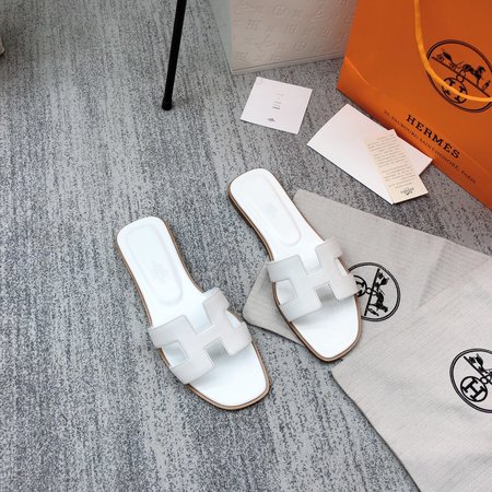 Hermes H slippers classic