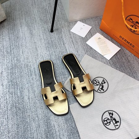 Hermes H slippers classic