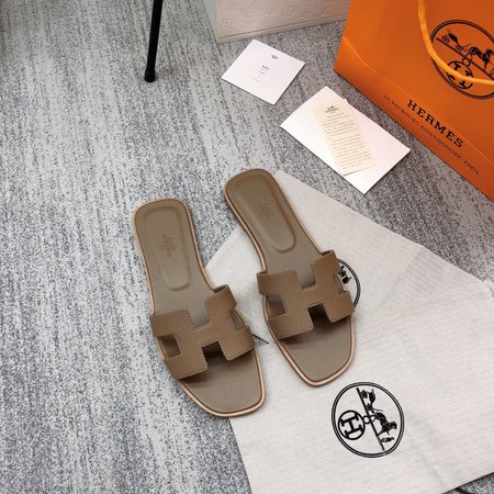 Hermes H slippers classic